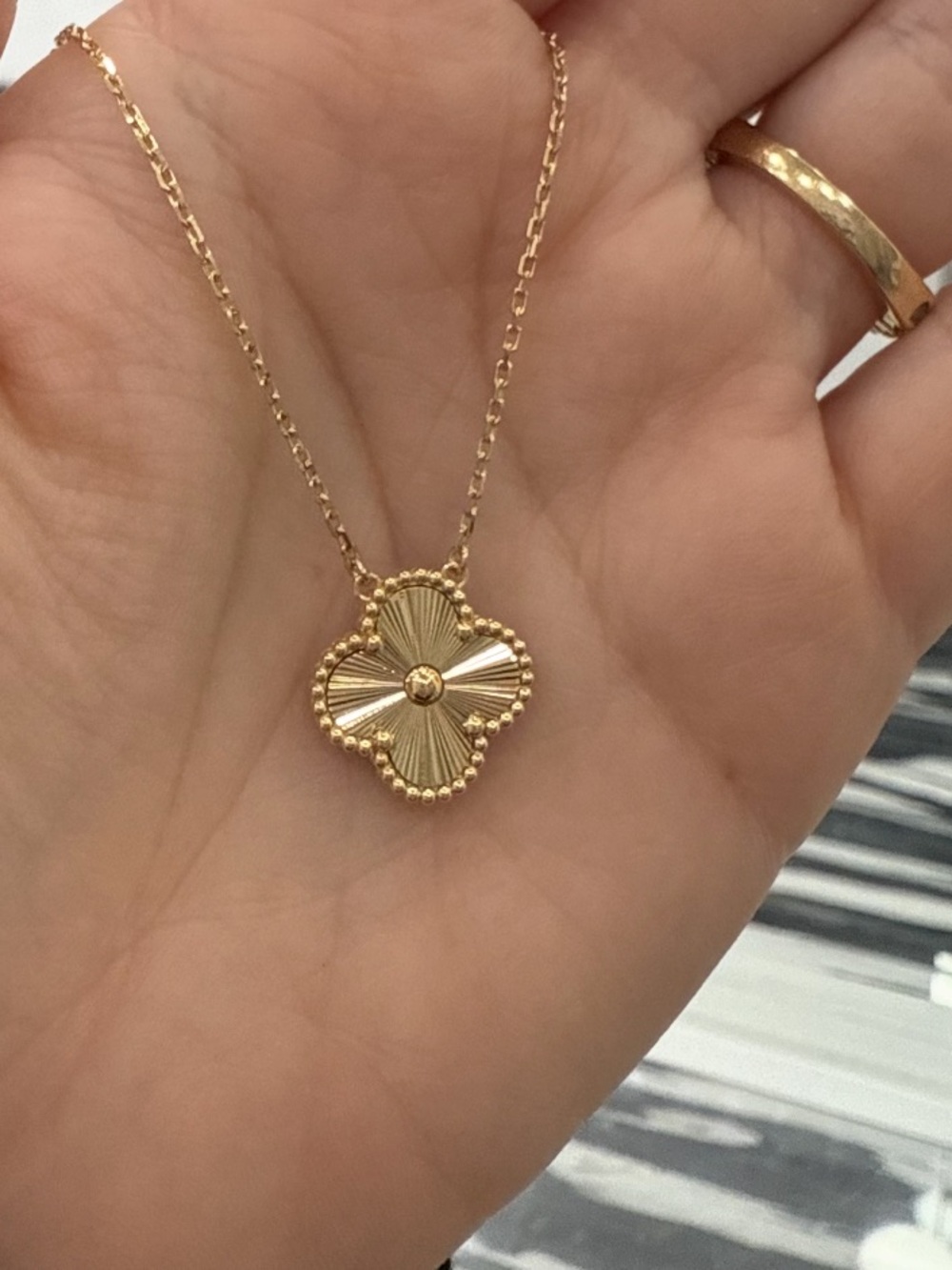 18K Gold Four-Leaf Clover Guilloché Pendant Necklace
- Women's Jewelry